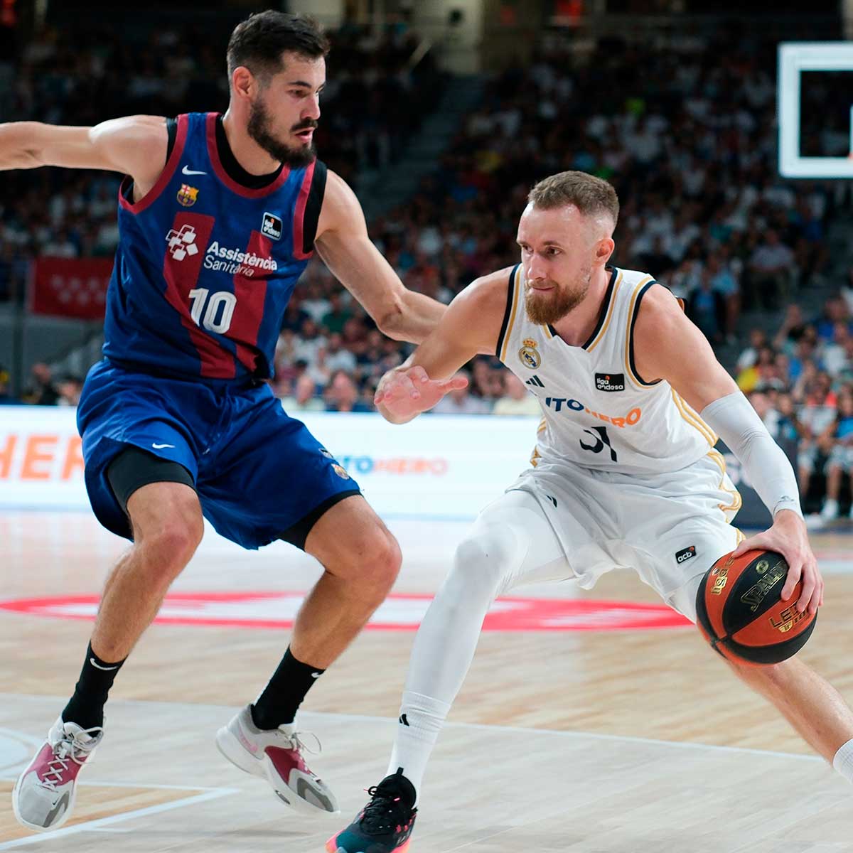 Partido de baloncesto Real Madrid - Barcelona